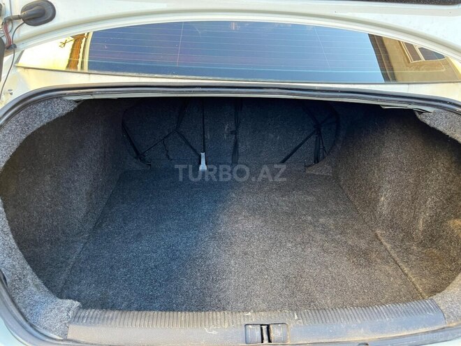 Volkswagen Jetta-5