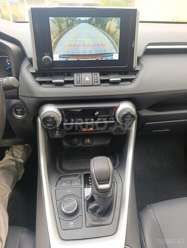 Toyota RAV4-10