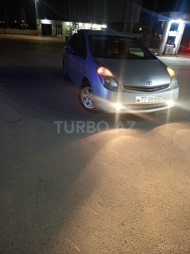 Toyota Prius-4