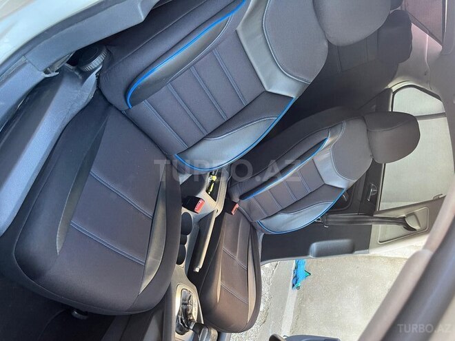 Volkswagen Jetta-8