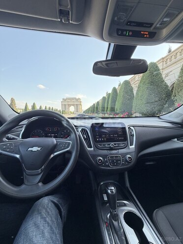 Chevrolet Malibu-9