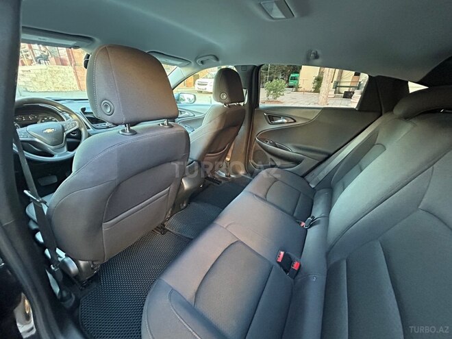 Chevrolet Malibu-5