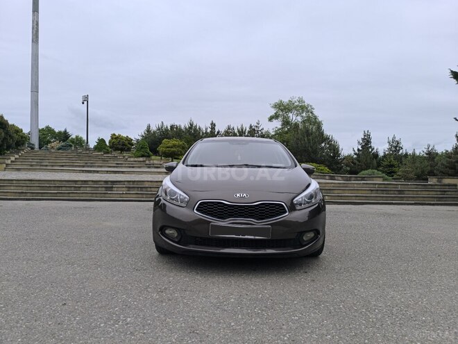 Kia Ceed-1