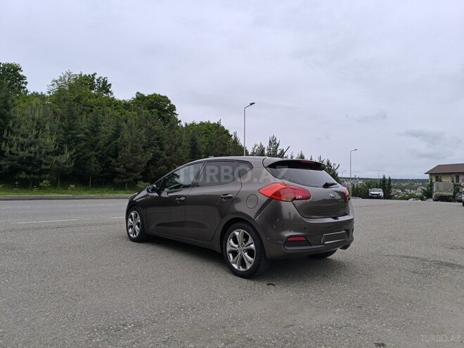 Kia Ceed-5