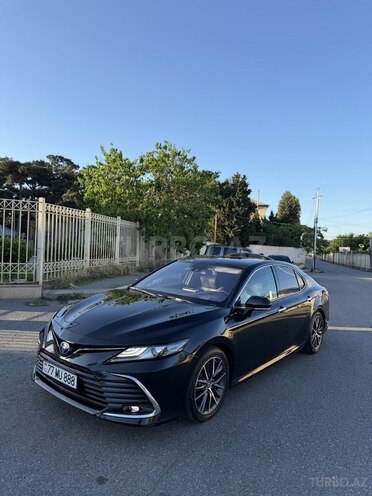 Toyota Camry-1