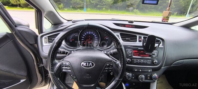 Kia Ceed-18