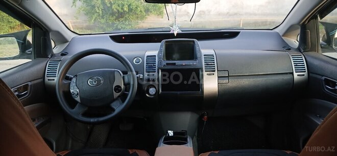 Toyota Prius-14