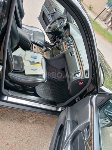 Mercedes E 240-10