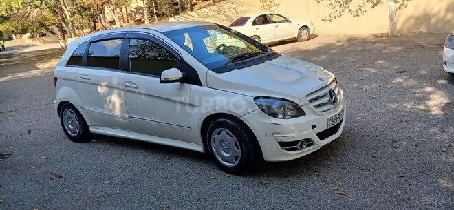 Mercedes B 170 2009, 252,525 km - 1.7 л - Sumqayıt