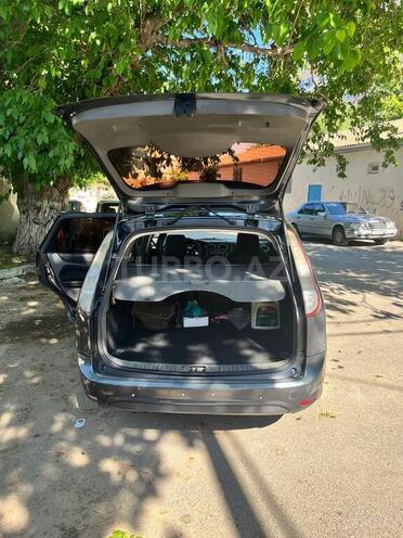 Ford Focus-8