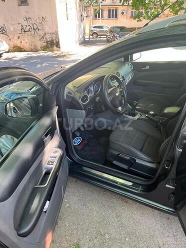 Ford Focus-5