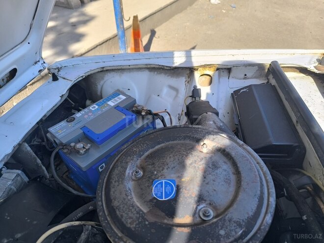 LADA (VAZ) 2107-15