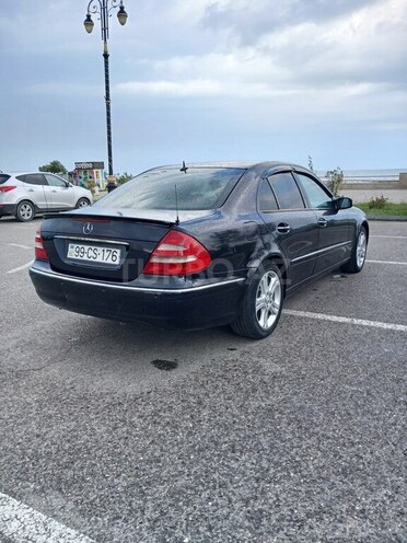 Mercedes E 240-6