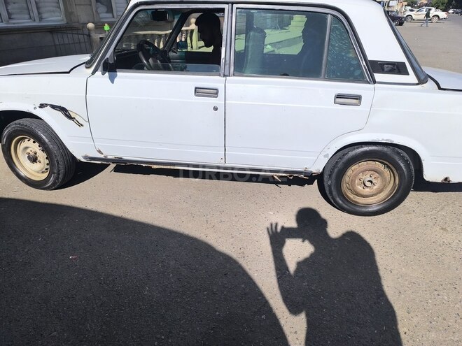 LADA (VAZ) 2107-5