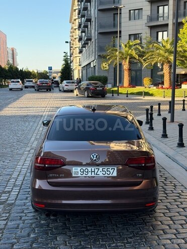 Volkswagen Jetta-3
