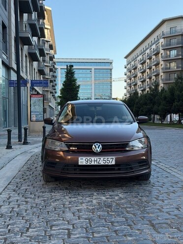 Volkswagen Jetta-2