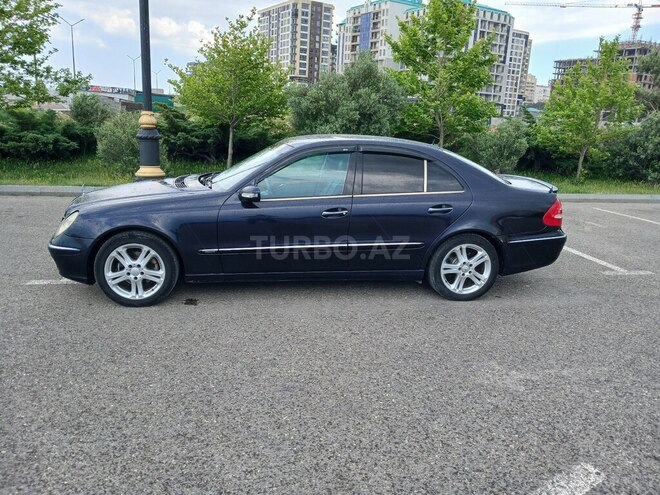 Mercedes E 240-7