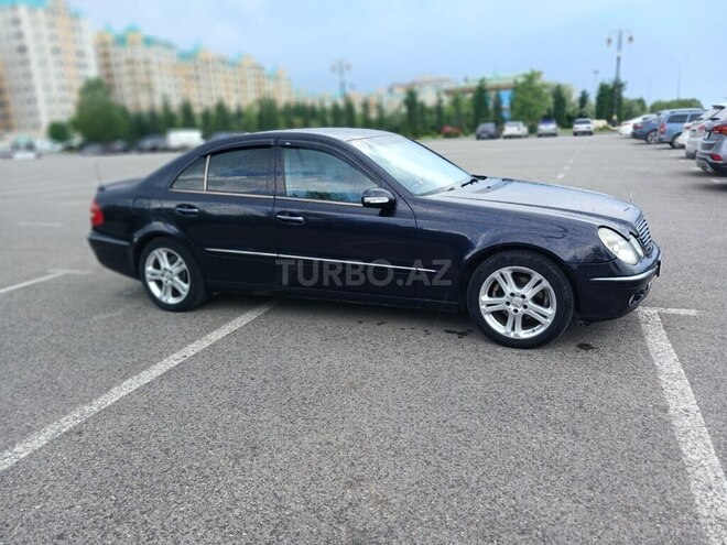 Mercedes E 240-8