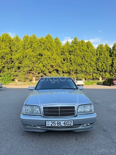 Mercedes C 200-3