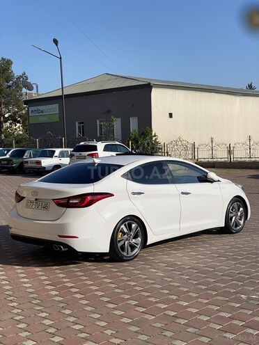 Hyundai Avante-4