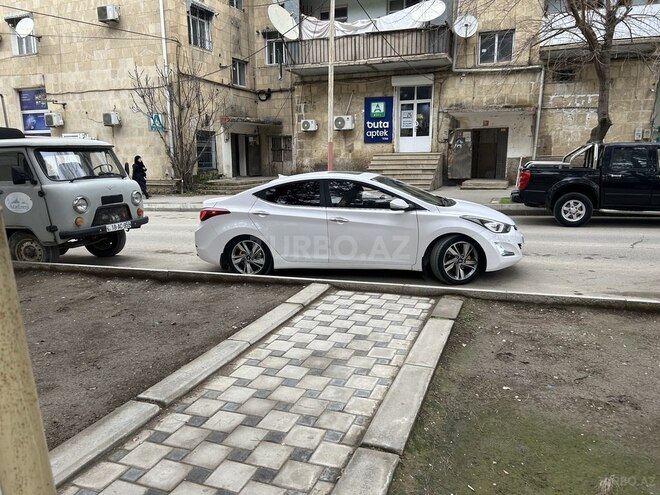 Hyundai Avante-16