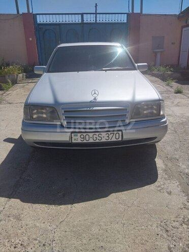 Mercedes C 220-1