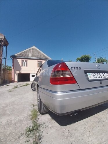 Mercedes C 220-21