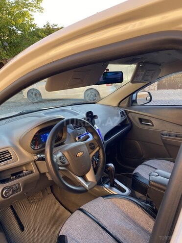 Chevrolet Cobalt-6