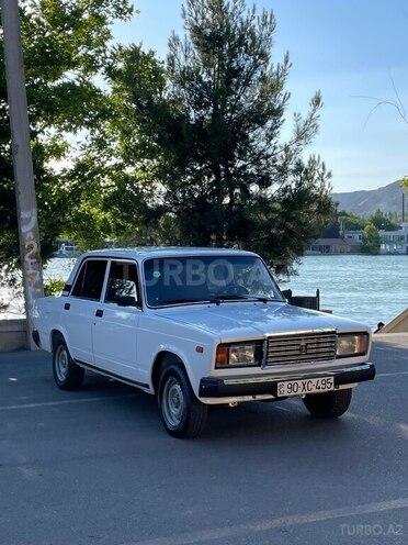 LADA (VAZ) 2107-1