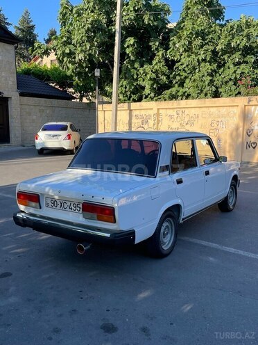 LADA (VAZ) 2107-4