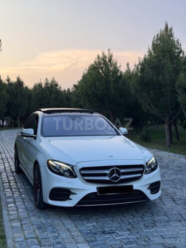 Mercedes E 200 d-4