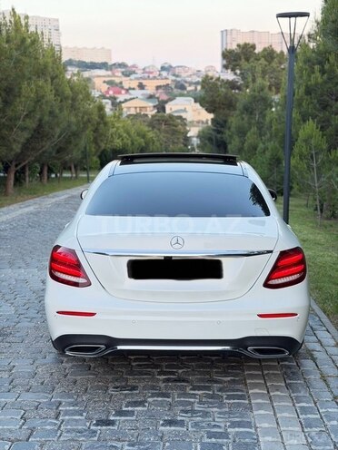 Mercedes E 200 d-7