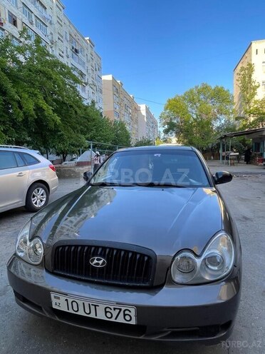 Hyundai Sonata-1