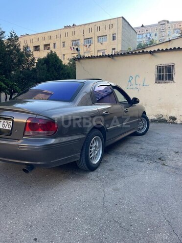 Hyundai Sonata-6