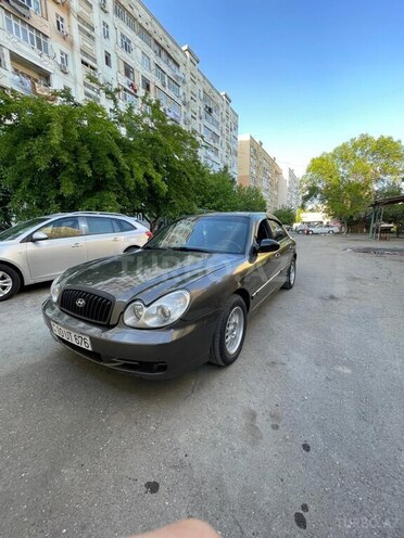 Hyundai Sonata-11
