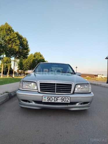 Mercedes C 230-1
