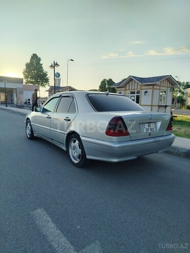 Mercedes C 230-3