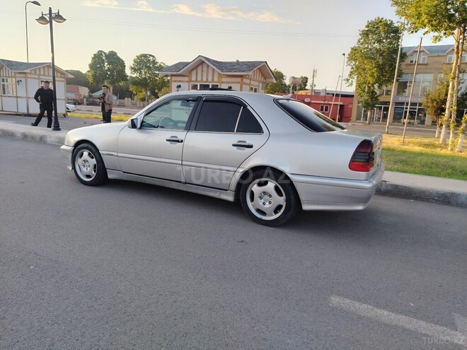 Mercedes C 230-2