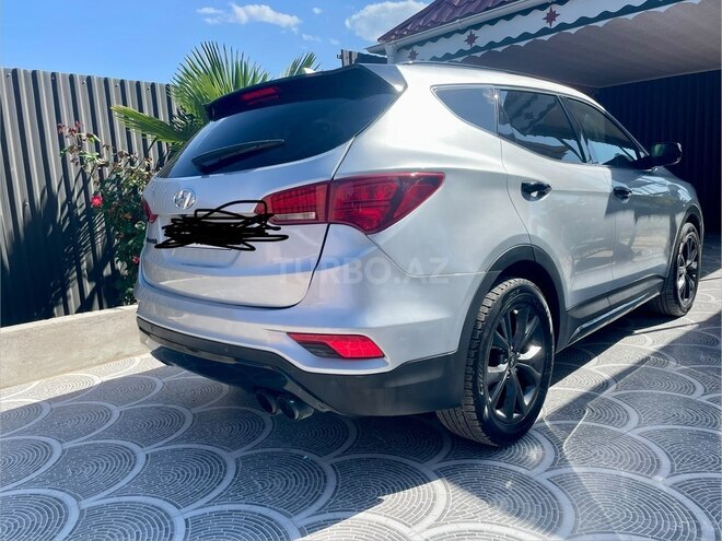 Hyundai Santa Fe-5