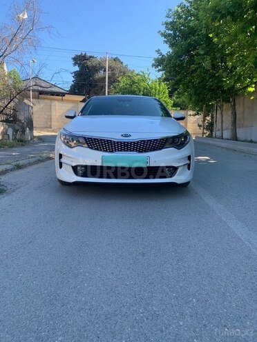 Kia K5-1