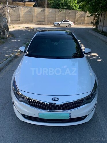 Kia K5-4