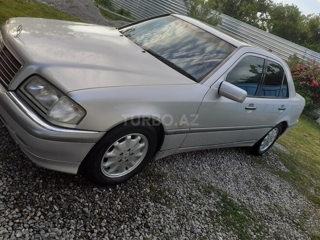 Mercedes C 240-13