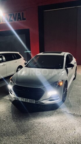 Hyundai Elantra-7