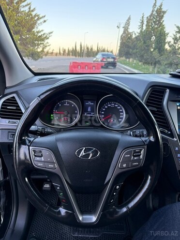 Hyundai Santa Fe-14