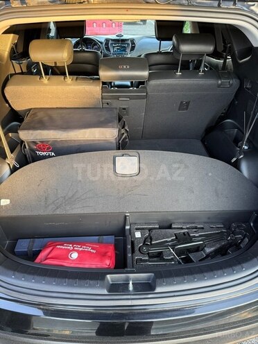 Hyundai Santa Fe-12