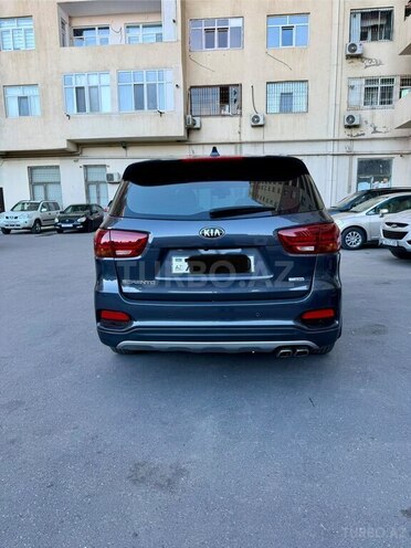 Kia Sorento-4