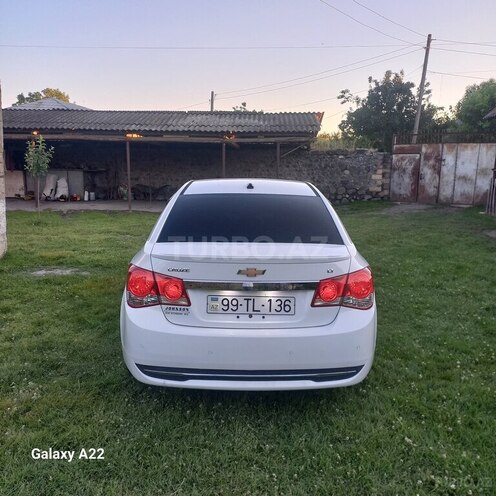 Chevrolet Cruze-3