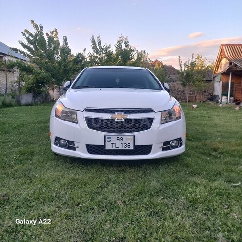 Chevrolet Cruze-1