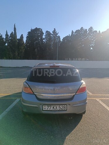 Opel Astra-2