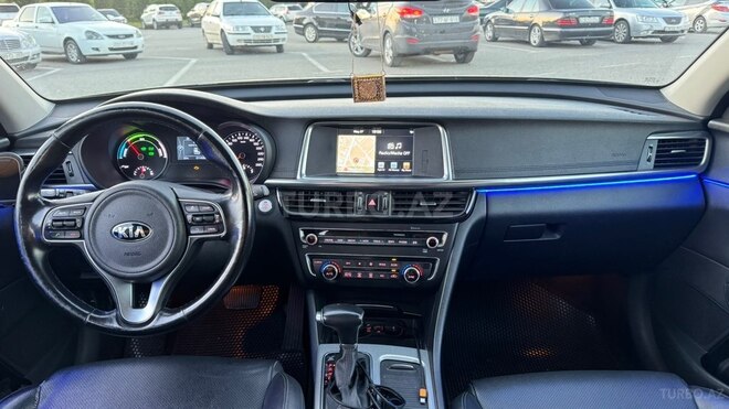 Kia K5-10